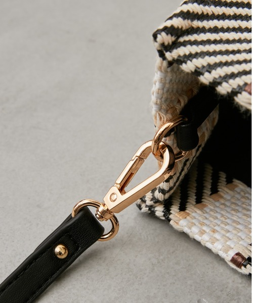 Actually(アクチュアリー)の「2wayストライプトート(トートバッグ・レディース・ブラック/ベージュ・フリー)」の17枚目の写真