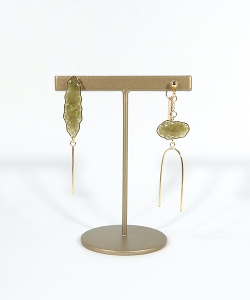 The Rule(ザルール)の「The Rule ザルール : Nacre pieced earring : パール ピアス(ピアス(両耳用)・レディース・ホワイト/グリーン/ブラウン・FREE)」の10枚目の写真
