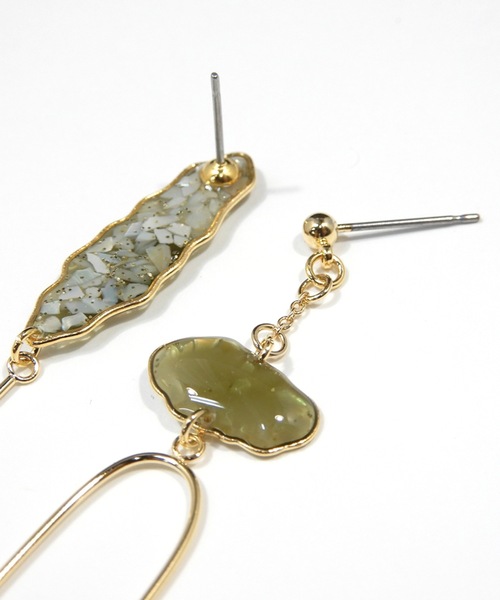 The Rule(ザルール)の「The Rule ザルール : Nacre pieced earring : パール ピアス(ピアス(両耳用)・レディース・ホワイト/グリーン/ブラウン・FREE)」の11枚目の写真