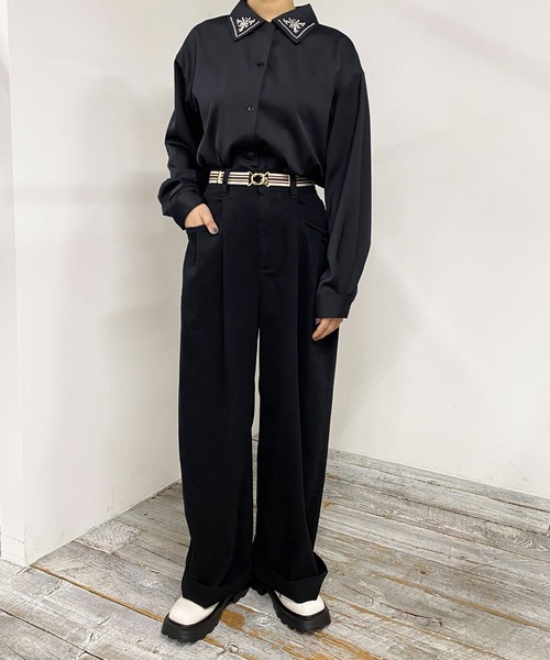 179/WG（イチナナキュウダブルジー）の「タックワイドパンツ／綿ツイル（その他パンツ・レディース・サックスブルー/ブラック/オフホワイト・MEDIUM）」の19枚目の写真