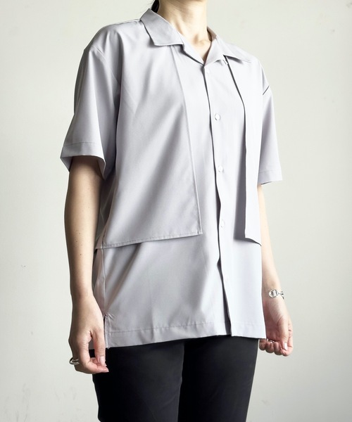 COMMON WARE(コモンウェアー)の「COMMONWARE:ポリエステルストレッチ フラシ トレンチ オープンカラー シャツS/S(シャツ/ブラウス・レディース・ホワイト/グレー/ブラック・L/XL/M)」の15枚目の写真