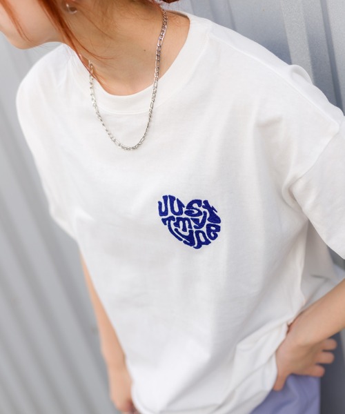 SpRay(スプレイ)の「ハートロゴTシャツ(Tシャツ/カットソー・レディース・ライトブルー/ホワイト×レッド/チャコールグレー/オートミール/ブルー系その他・FREE)」の8枚目の写真