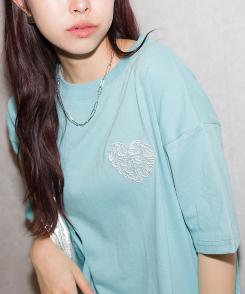 SpRay(スプレイ)の「ハートロゴTシャツ(Tシャツ/カットソー・レディース・ライトブルー/ホワイト×レッド/チャコールグレー/オートミール/ブルー系その他・FREE)」の22枚目の写真