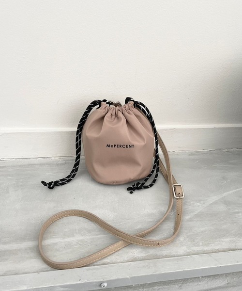 Me%（ミィパーセント）の「ナイロンキンチャクポーチ（ポーチ・レディース・グレー/ブラック/ブラウン・FREE）」の9枚目の写真