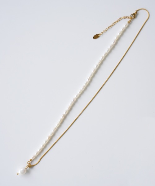 IAMUSE(アイアミューズ)の「金属アレルギー対応 スネークチェーンパールネックレス S1013【IAMUSE】(ネックレス・レディース・ゴールド・FREE)」の10枚目の写真