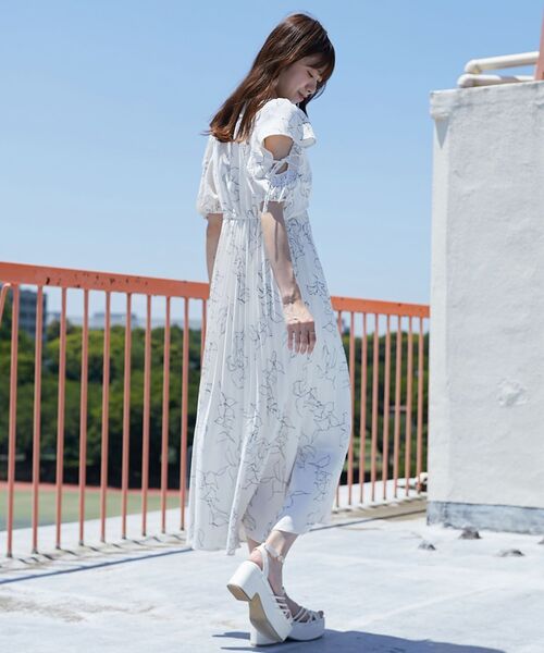 MAJESTIC LEGON(マジェスティックレゴン)の「【WEB限定XSサイズあり】モテレディワンピース(ワンピース・レディース・ホワイト系その他2/ホワイト系その他/ブラック系その他/グレー系その他・MEDIUM/SMALL/X-SMALL)」の8枚目の写真