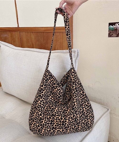 NANEA（ナネア）の「ヒョウ柄トートバッグ（トートバッグ・レディース・ホワイト/ブラウン・ﾌﾘ-）」の21枚目の写真