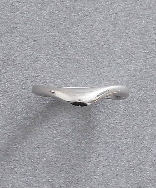 NOIR DE POUPEE（ノワールドプーペ）の「silver925 ニュアンス  ピンキーリング (ニッケルフリー)（リング・レディース・シルバー/ゴールド・#3/#5）」の6枚目の写真