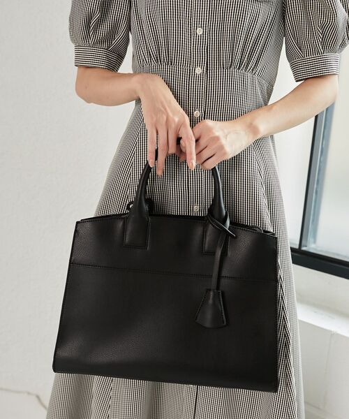 MAJESTIC LEGON(マジェスティックレゴン)の「A4スクエアトートバッグ(トートバッグ・レディース・アイボリー/ブラック/ブラウン・FREE)」の16枚目の写真