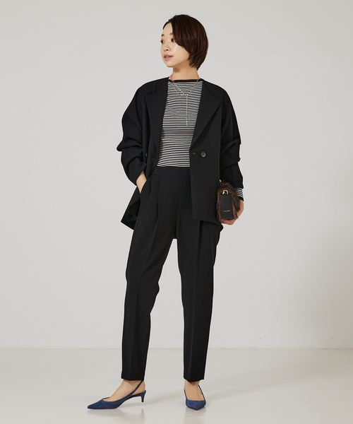 qualite(カリテ)の「【セットアップ対応】ダブルクロスフォルムジャケット(ノーカラージャケット・レディース・ブラック/グレイッシュベージュ・36/38)」の14枚目の写真