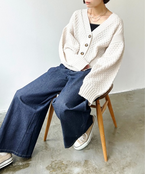 Meli rich（メリーリッチ）の「ポップコーンショート丈カーディガン（カーディガン/ボレロ・レディース・レッド/ブラック/アイボリー/グレー・MEDIUM）」の6枚目の写真