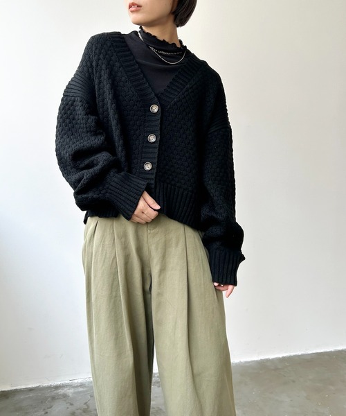 Meli rich（メリーリッチ）の「ポップコーンショート丈カーディガン（カーディガン/ボレロ・レディース・レッド/ブラック/アイボリー/グレー・MEDIUM）」の21枚目の写真