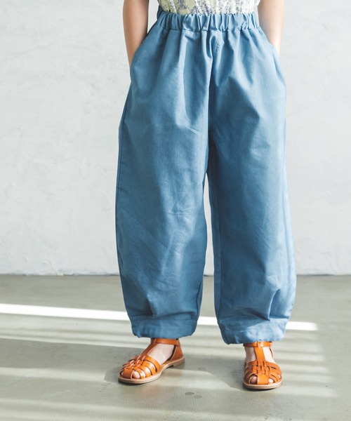 pairmanon（ペアマノン）の「ボリュームワイドバルーンパンツ（その他パンツ・キッズ・ベージュ系その他2/ブルー系その他2・110/90/100）」の2枚目の写真