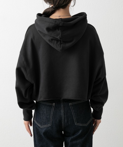 COLONY 2139（コロニートゥーワンスリーナイン）の「裏毛ショート丈フーディー（パーカー・レディース・グレー/オフホワイト/ブラック・FREE）」の19枚目の写真