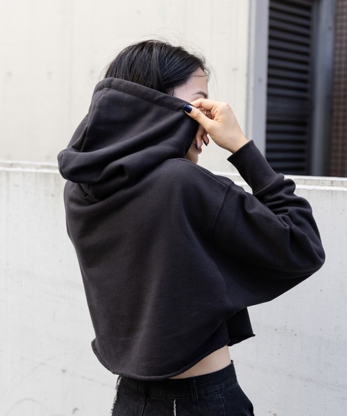 COLONY 2139（コロニートゥーワンスリーナイン）の「裏毛ショート丈