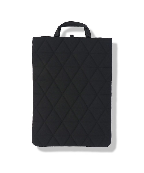 THE NORTH FACE(ザノースフェイス)の「THE NORTH FACE Geoface PC Sleeve 13 ジオフェイスピーシースリーブ13インチ(ビジネスバッグ・メンズ・ブラック/ベージュ・FREE)」の7枚目の写真