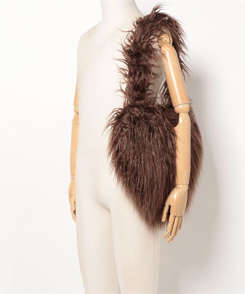 anap mimpi（アナップミンピ）の「シャギーファー ハート ショルダーバッグ（ショルダーバッグ・レディース・ブラウン/ベージュ・FREE）」の17枚目の写真