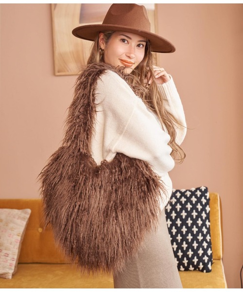 anap mimpi（アナップミンピ）の「シャギーファー ハート ショルダーバッグ（ショルダーバッグ・レディース・ブラウン/ベージュ・FREE）」の9枚目の写真