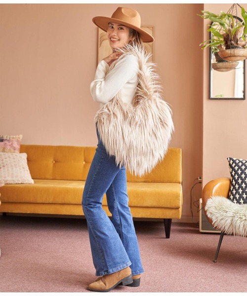 anap mimpi（アナップミンピ）の「シャギーファー ハート ショルダーバッグ（ショルダーバッグ・レディース・ブラウン/ベージュ・FREE）」の6枚目の写真