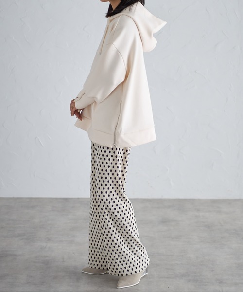 each（イーチ）の「【あったか素材】セルフカットドット柄リラックスパンツ（その他パンツ・レディース・ブラック/アイボリー・FREE）」の4枚目の写真