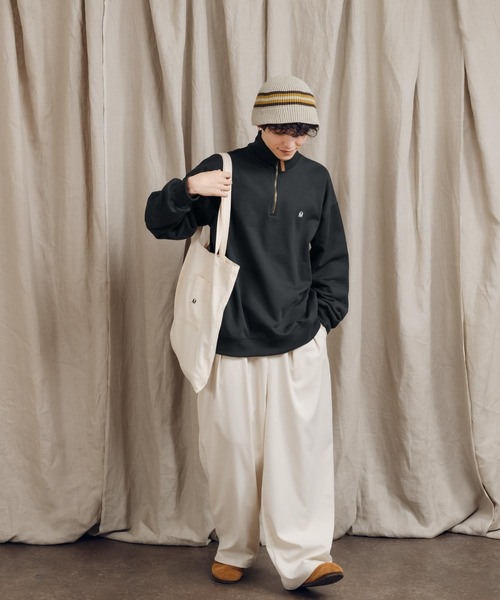 MUHET(ミュエータ)の「ハーフジップスウェット(スウェット・レディース・レッド/チャコールグレー/ライトベージュ/ブラック/ライトブルー/カーキ/ネイビー・MEDIUM/X-LARGE)」の18枚目の写真