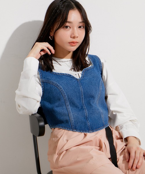 VIS(ビス)の「【セットアップ対応】切替ラインデニムビスチェ【洗える】(ベスト・レディース・サックスブルー/ブルー・FREE)」の20枚目の写真