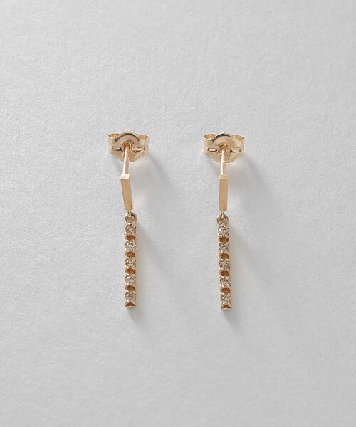 COCOSHNIK(ココシュニック)の「K10ダイヤモンド レクタングル ピアス(ピアス(両耳用)・レディース・イエローゴールド・00)」の4枚目の写真