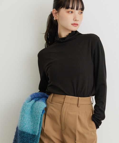 AMERICAN HOLIC(アメリカンホリック)の「針抜きタートルプルオーバー(Tシャツ/カットソー・レディース・ブラック/アイボリー/キャメル・M/L)」の1枚目の写真