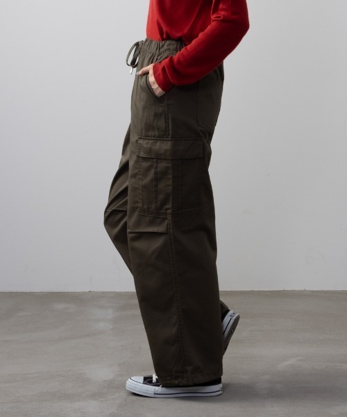 NAVY（ネイビー）の「NAVY 6ポケット カーゴパンツ（カーゴパンツ・レディース・カーキ/ライトインディゴブルー/ブラック・M/L）」の7枚目の写真
