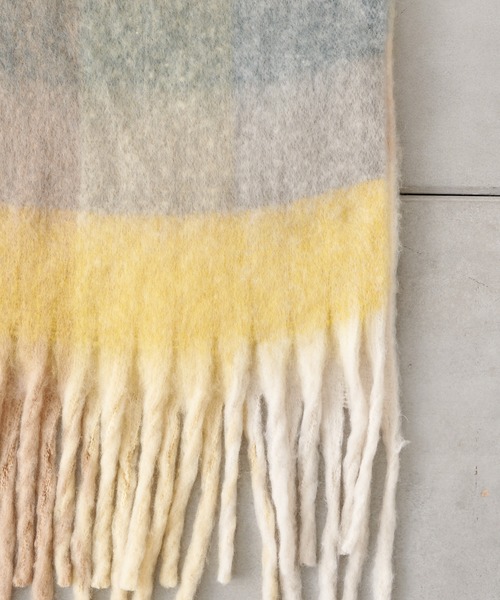 Chico（チコ）の「ブロックチェックカラーストール（マフラー・レディース・チャコールグレー/アイボリー/ピンク・FREE）」の20枚目の写真