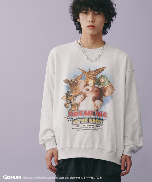 make a ray!(メイク ア レイ!)の「【GREMLINS/グレムリン】ムービーポスター オマージュデザイン ギズモBIGプリント ヴィンテージライク クルーネックスウェット/裏毛(スウェット・メンズ・ライトブルー/ヘザーグレー/チャコールグレー/アッシュグレー/ダークグリーン/スミクロ・M/L/XL)」の2枚目の写真