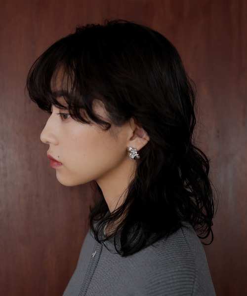 hellam(へラム)の「バンプリボンピアス(ピアス(両耳用)・レディース・シルバー/ゴールド・FREE)」の4枚目の写真