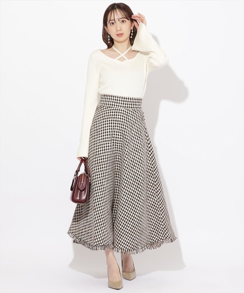 WILLSELECTION（ウィルセレクション）の「ハートネックフレアスリーブプルオーバー（ニット/セーター・レディース・ボルドー/ブラック/オフホワイト・MEDIUM）」の16枚目の写真