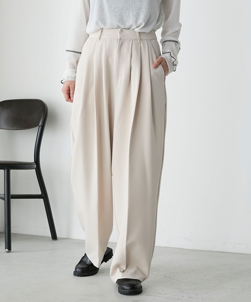 forksy.(フォルクシー)の「【forksy.】3タックボリュームスラックスパンツ(スラックス・レディース・アイボリー/グレイッシュベージュ/ネイビー/杢グレー・L/M/S)」の14枚目の写真