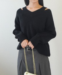 ふわふわ暖かいスリットデザイン長袖ニット