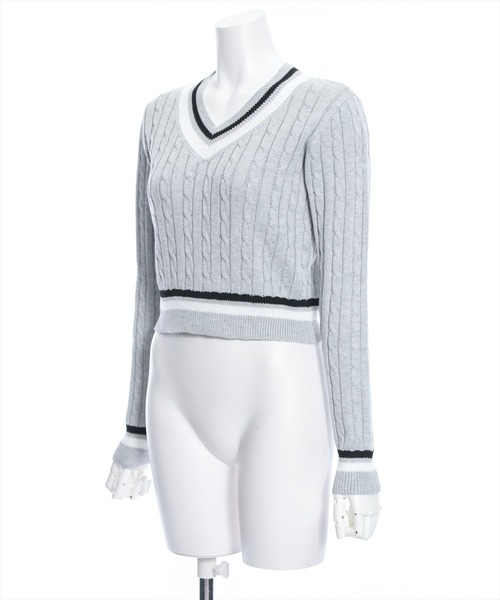 clear（クリア）の「ケーブル編みVネック長袖ショート丈ニットトップス≪2024SS新作≫（ニット/セーター・レディース・アイボリー/グレー/ピンク・F）」の9枚目の写真