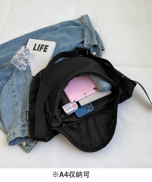 Miniministore（ミニミニストア）の「ホーボーバッグ 三日月型ショルダーバッグ（ショルダーバッグ・レディース・レッド/オフホワイト/ブラック/ベージュ/アイボリー・FREE）」の13枚目の写真