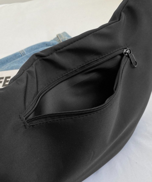 Miniministore（ミニミニストア）の「ホーボーバッグ 三日月型ショルダーバッグ（ショルダーバッグ・レディース・レッド/オフホワイト/ブラック/ベージュ/アイボリー・FREE）」の10枚目の写真