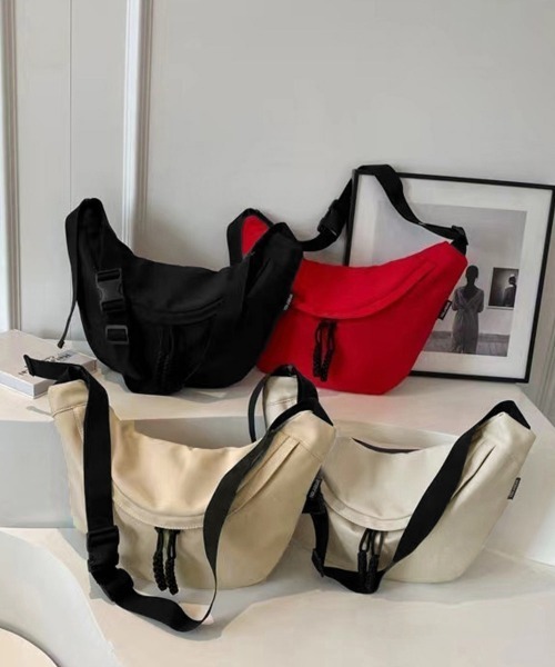 Miniministore（ミニミニストア）の「ホーボーバッグ 三日月型ショルダーバッグ（ショルダーバッグ・レディース・レッド/オフホワイト/ブラック/ベージュ/アイボリー・FREE）」の20枚目の写真