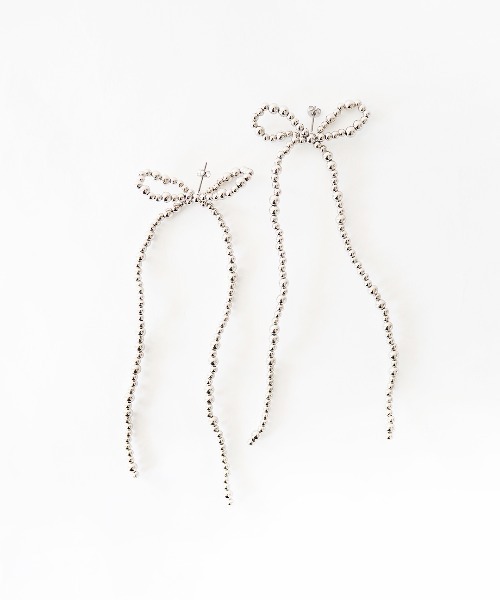 Casselini（キャセリーニ）の「Casselini(キャセリーニ)メタルビーズリボンピアス（ピアス（両耳用）・レディース・シルバー・FREE）」の6枚目の写真