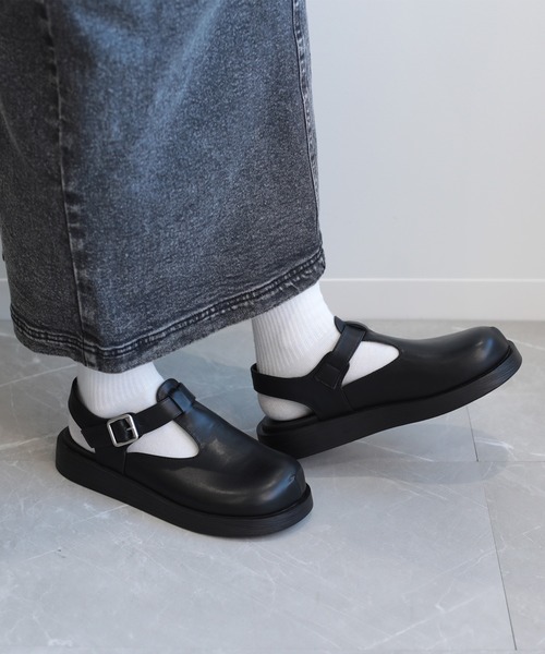 shoes365(シューズスリーシックスファイヴ)の「【shoes365】Tストラップ 厚底メリージェーンシューズ(バレエシューズ・レディース・オフホワイト/ブラック・25.0cm/23.0cm/23.5cm/24.0cm/24.5cm/22.5㎝)」の17枚目の写真