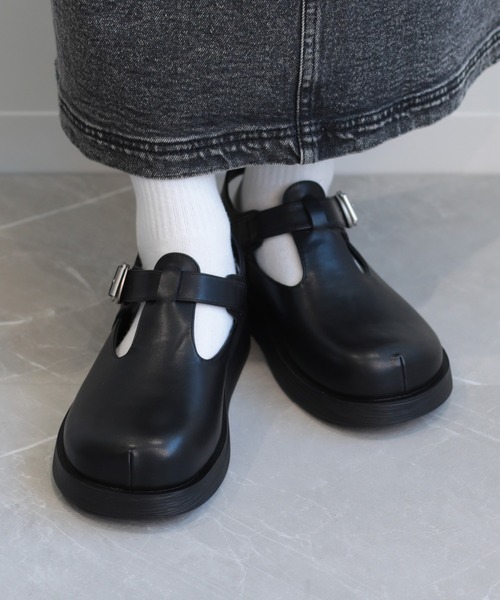 shoes365(シューズスリーシックスファイヴ)の「【shoes365】Tストラップ 厚底メリージェーンシューズ(バレエシューズ・レディース・オフホワイト/ブラック・25.0cm/23.0cm/23.5cm/24.0cm/24.5cm/22.5㎝)」の19枚目の写真