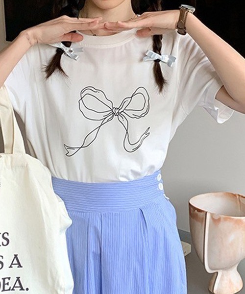 leune(ルネ)の「リボンプリントTシャツ(Tシャツ/カットソー・レディース・オフホワイト/ブラック・FREE)」の5枚目の写真