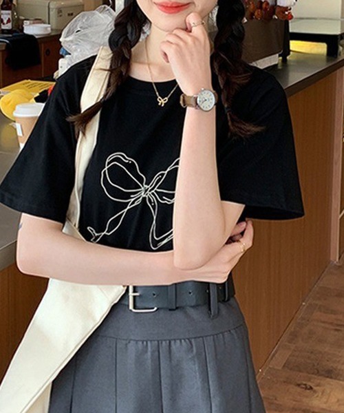 leune(ルネ)の「リボンプリントTシャツ(Tシャツ/カットソー・レディース・オフホワイト/ブラック・FREE)」の9枚目の写真