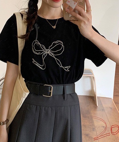 leune(ルネ)の「リボンプリントTシャツ(Tシャツ/カットソー・レディース・オフホワイト/ブラック・FREE)」の10枚目の写真