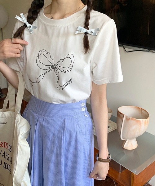 leune(ルネ)の「リボンプリントTシャツ(Tシャツ/カットソー・レディース・オフホワイト/ブラック・FREE)」の15枚目の写真