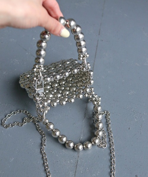 cheriella（シェリエラ）の「【cheriella】2WAYパールミニバッグ（ハンドバッグ・レディース・ブラック/アイボリー/シルバー・ONESIZE）」の6枚目の写真