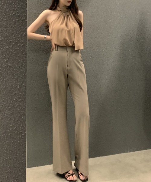 FREE STYLISTS(フリー スタイリスト)の「YUGA_YGMC ホルターネック ドレープブラウス(シャツ/ブラウス・レディース・ブラック/ライトブルー/モカ・FREE)」の21枚目の写真