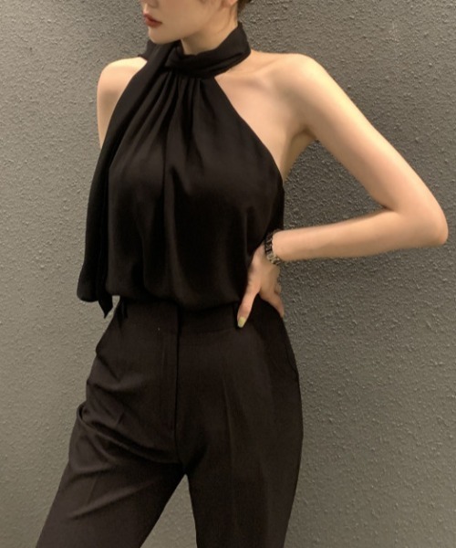 FREE STYLISTS(フリー スタイリスト)の「YUGA_YGMC ホルターネック ドレープブラウス(シャツ/ブラウス・レディース・ブラック/ライトブルー/モカ・FREE)」の6枚目の写真