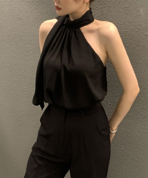 FREE STYLISTS(フリー スタイリスト)の「YUGA_YGMC ホルターネック ドレープブラウス(シャツ/ブラウス・レディース・ブラック/ライトブルー/モカ・FREE)」の8枚目の写真